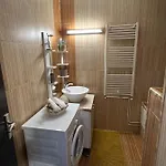 Downtown By Darius Apartman