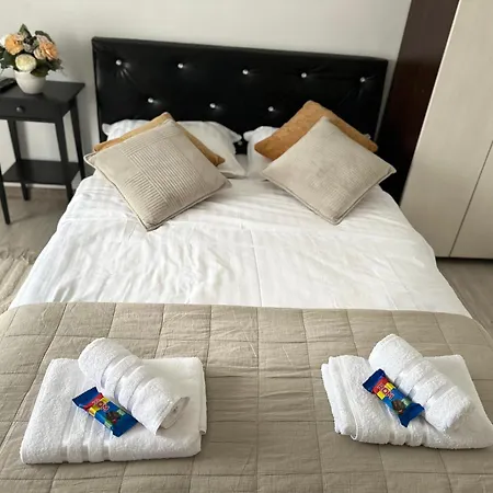 Downtown By Darius Apartment *